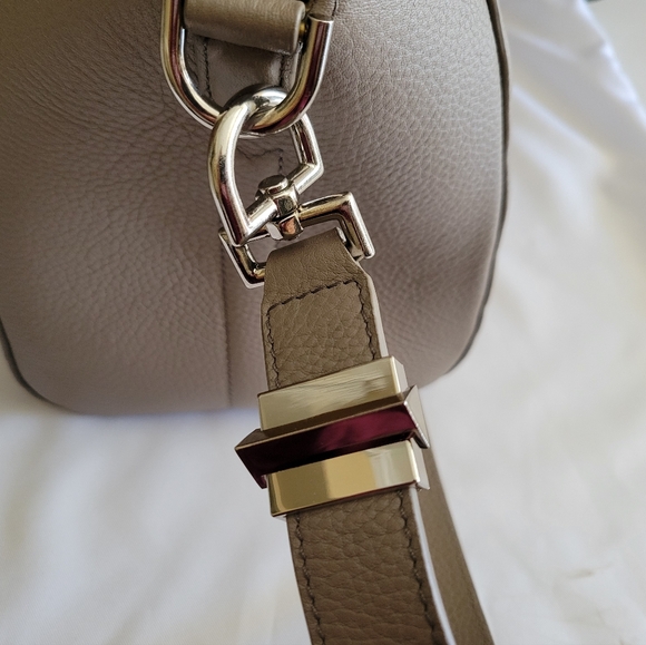 Givenchy Antigona Small Handbag - Picture 9 of 16